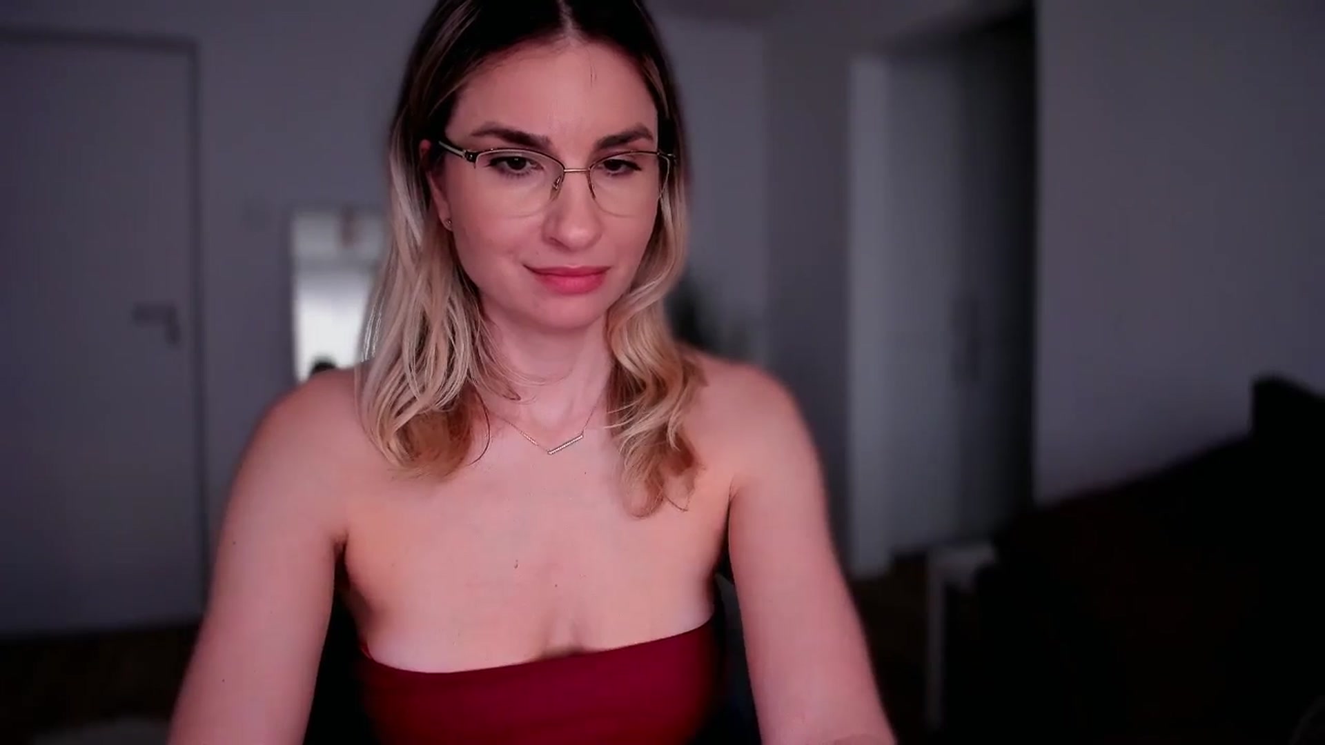 Gallery image thumbnail from AlyMiss's myfreecams stream on, 03/04/2026, 16:03 image 10 of 20