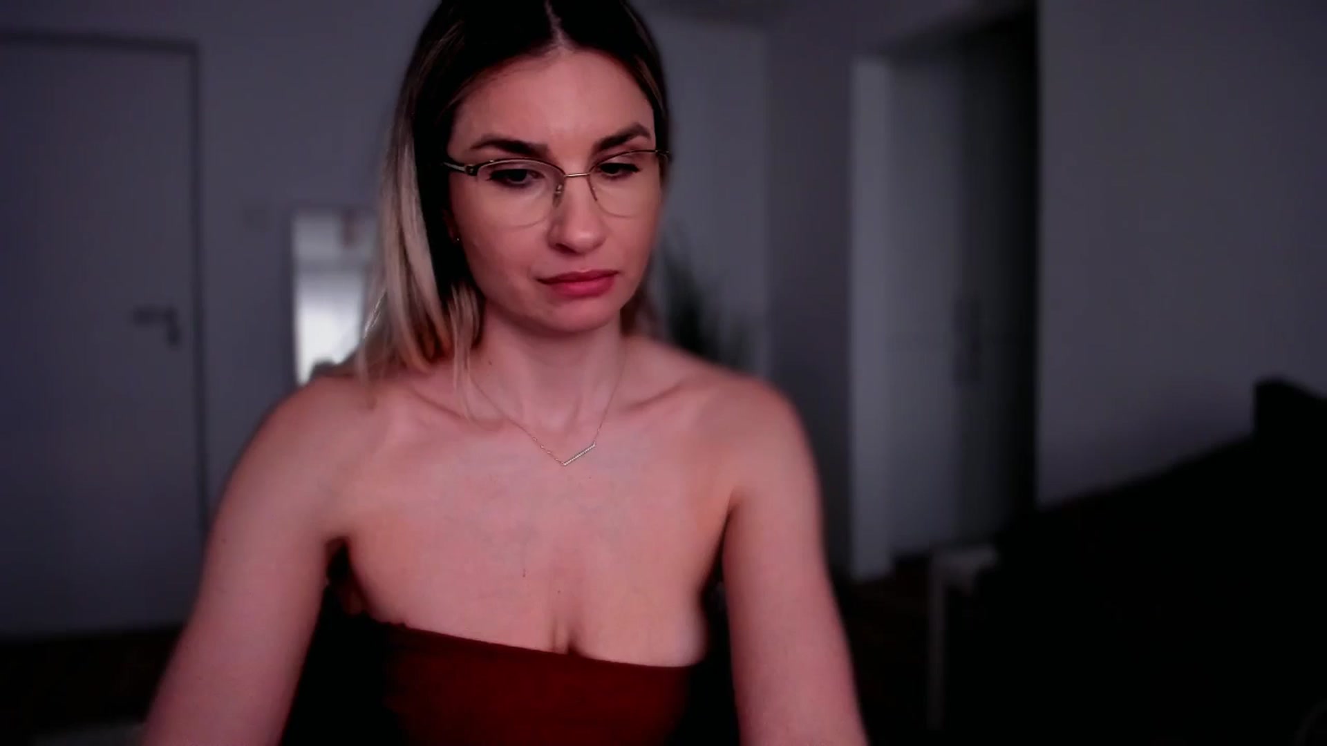 Gallery image thumbnail from AlyMiss's myfreecams stream on, 03/04/2026, 16:03 image 13 of 20