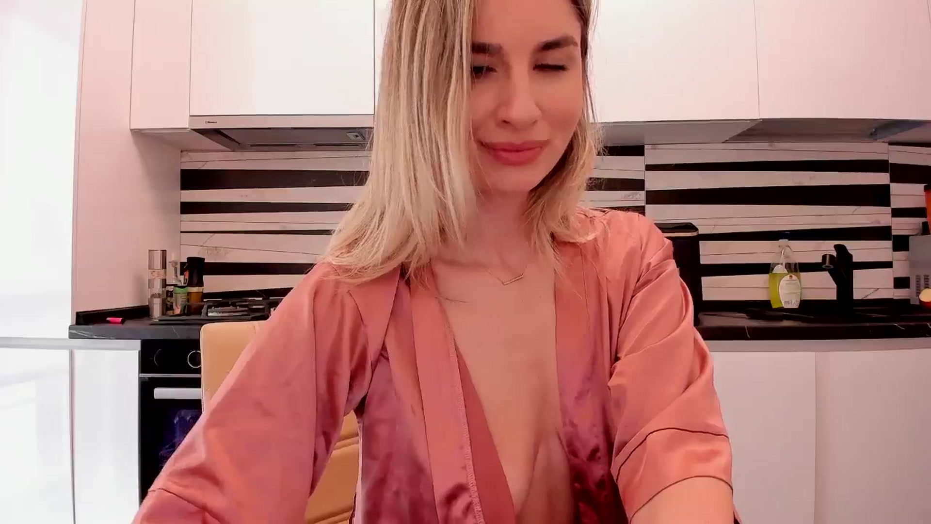 Gallery image thumbnail from AlyMiss's myfreecams stream on, 03/12/2026, 10:46 image 18 of 20