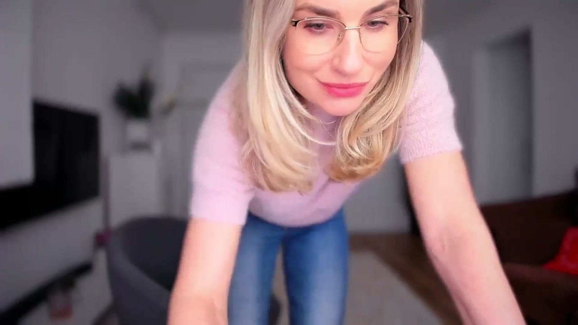 Gallery image thumbnail from AlyMiss's myfreecams stream on, 03/23/2026, 14:52 image 16 of 20