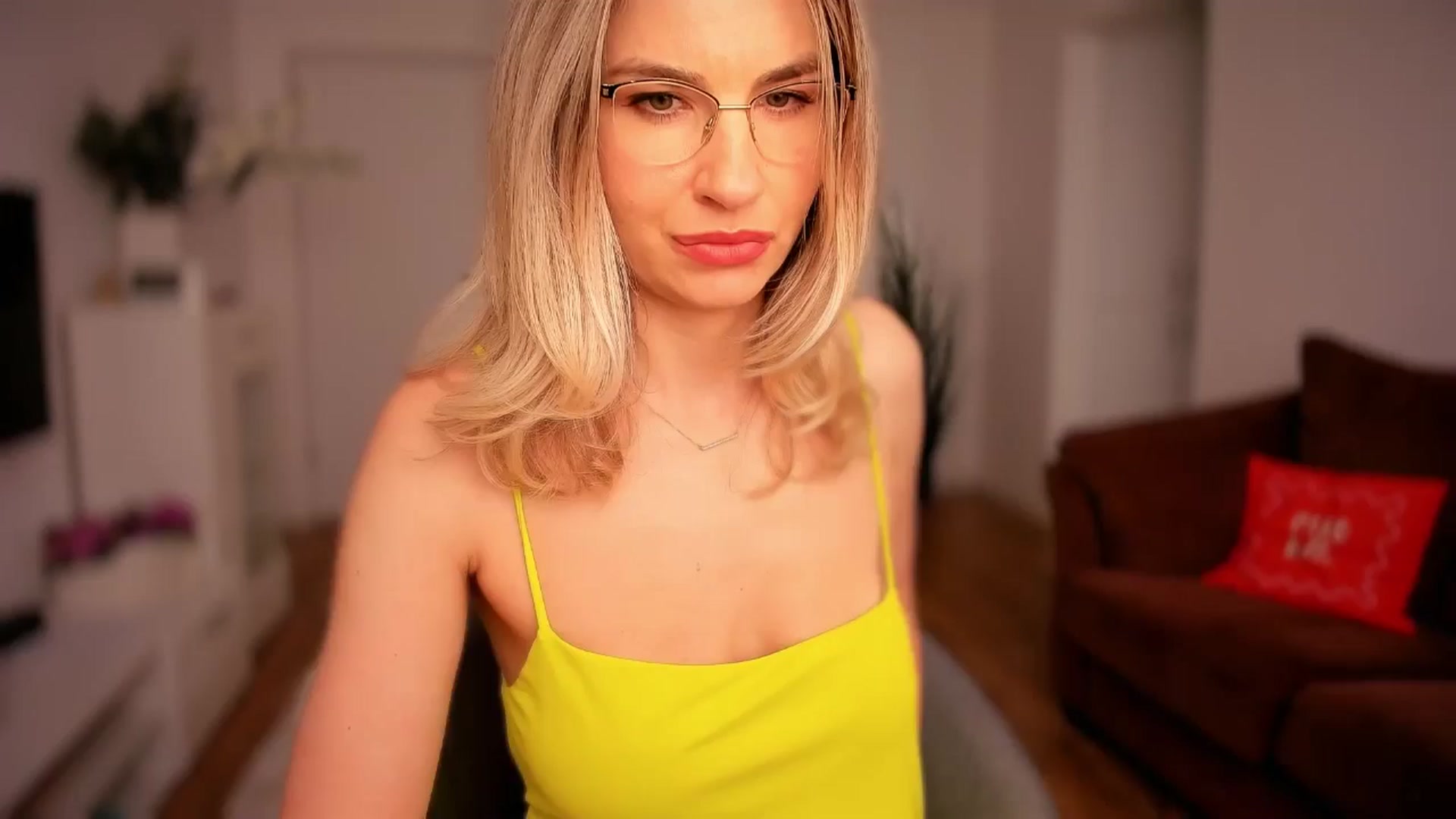 Gallery image thumbnail from AlyMiss's myfreecams stream on, 03/25/2026, 14:53 image 13 of 20