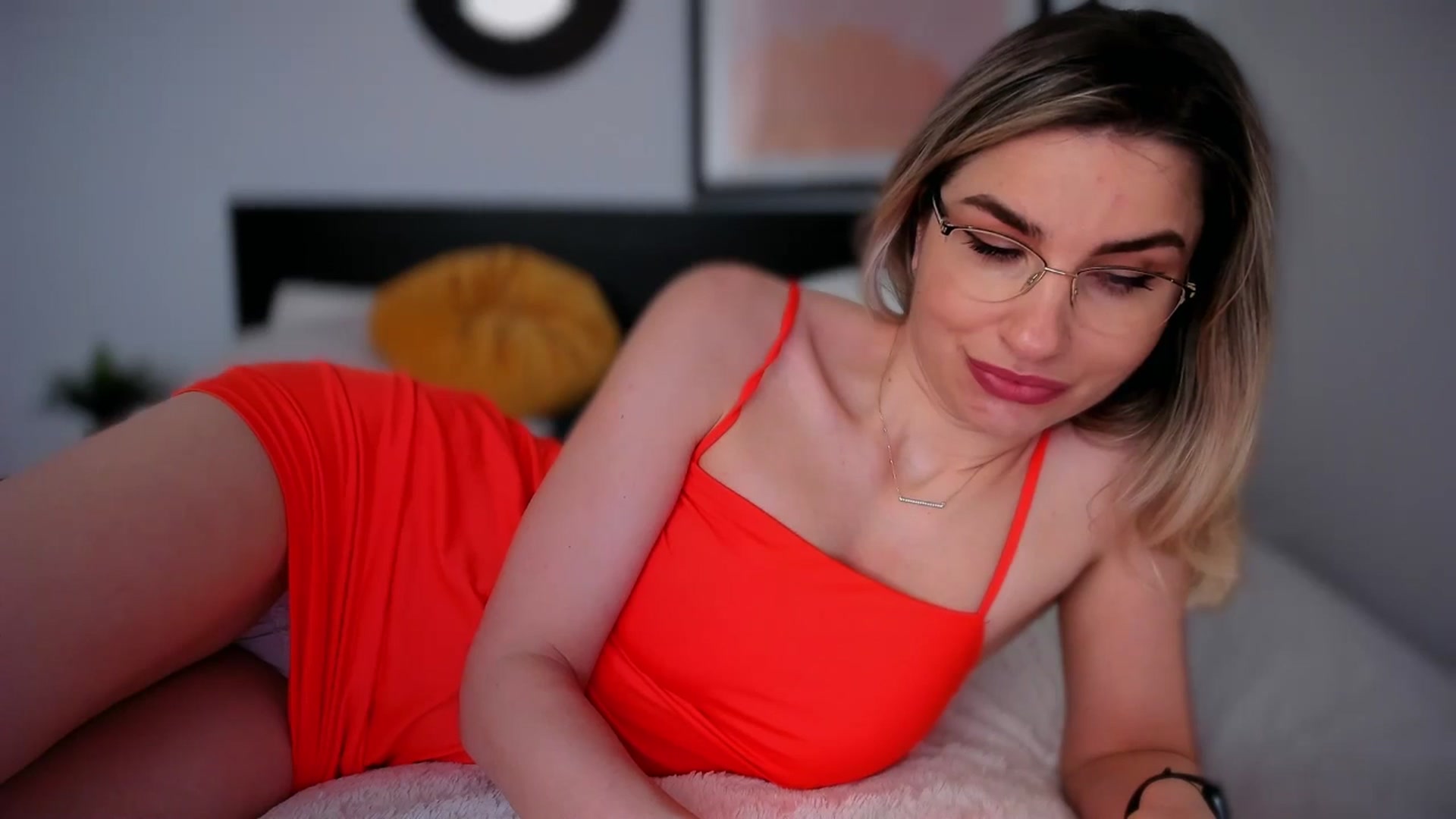 Gallery image thumbnail from AlyMiss's myfreecams stream on, 03/30/2026, 11:49 image 16 of 20