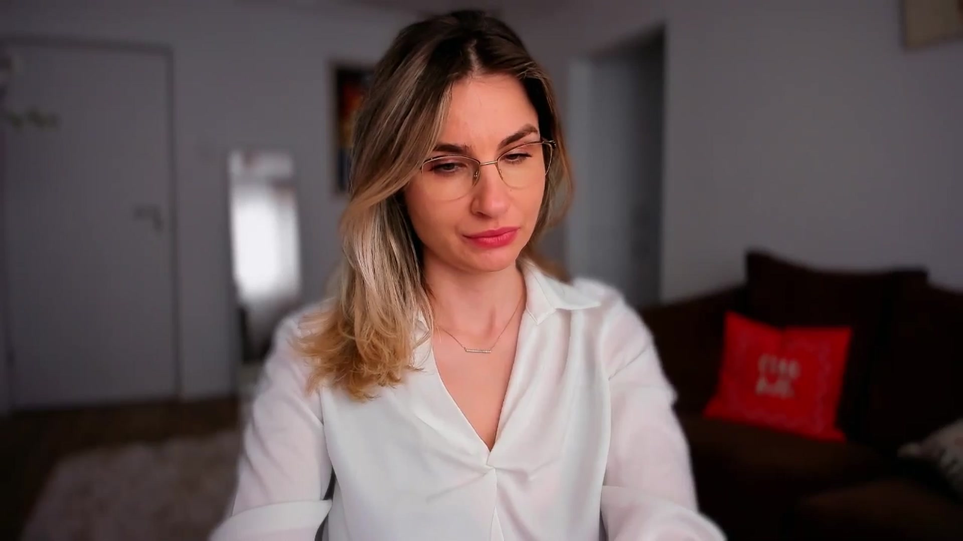 Gallery image thumbnail from AlyMiss's myfreecams stream on, 03/31/2026, 14:02 image 18 of 20