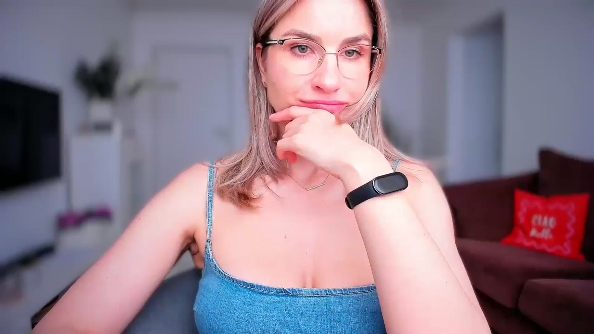 Gallery image thumbnail from AlyMiss's myfreecams stream on, 04/03/2026, 10:00 image 10 of 20