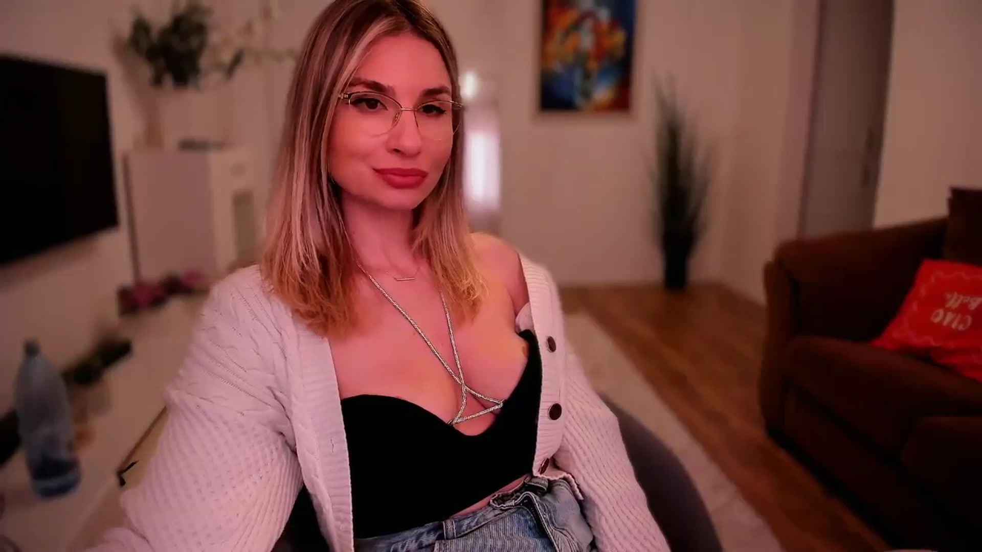 Gallery image thumbnail from AlyMiss's myfreecams stream on, 05/03/2026, 17:12 image 20 of 20