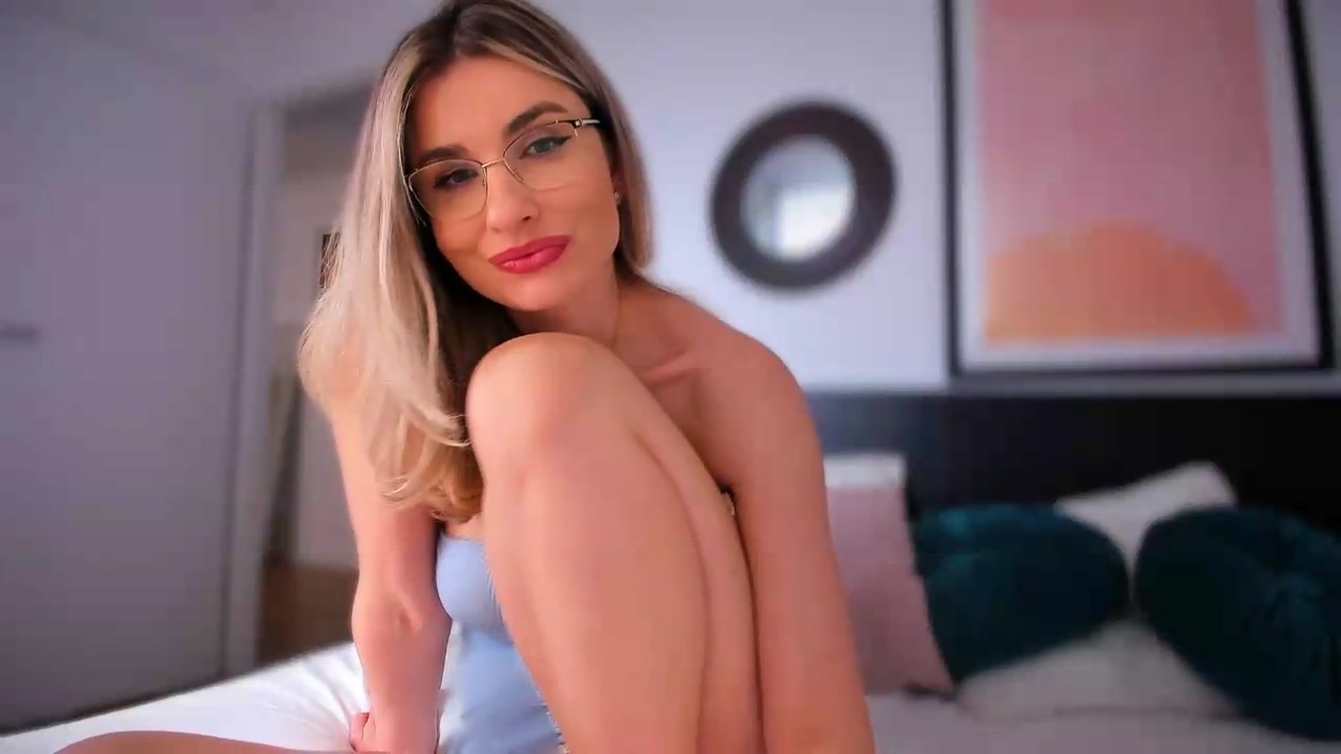 Gallery image thumbnail from AlyMiss's myfreecams stream on, 05/14/2026, 14:02 image 9 of 20