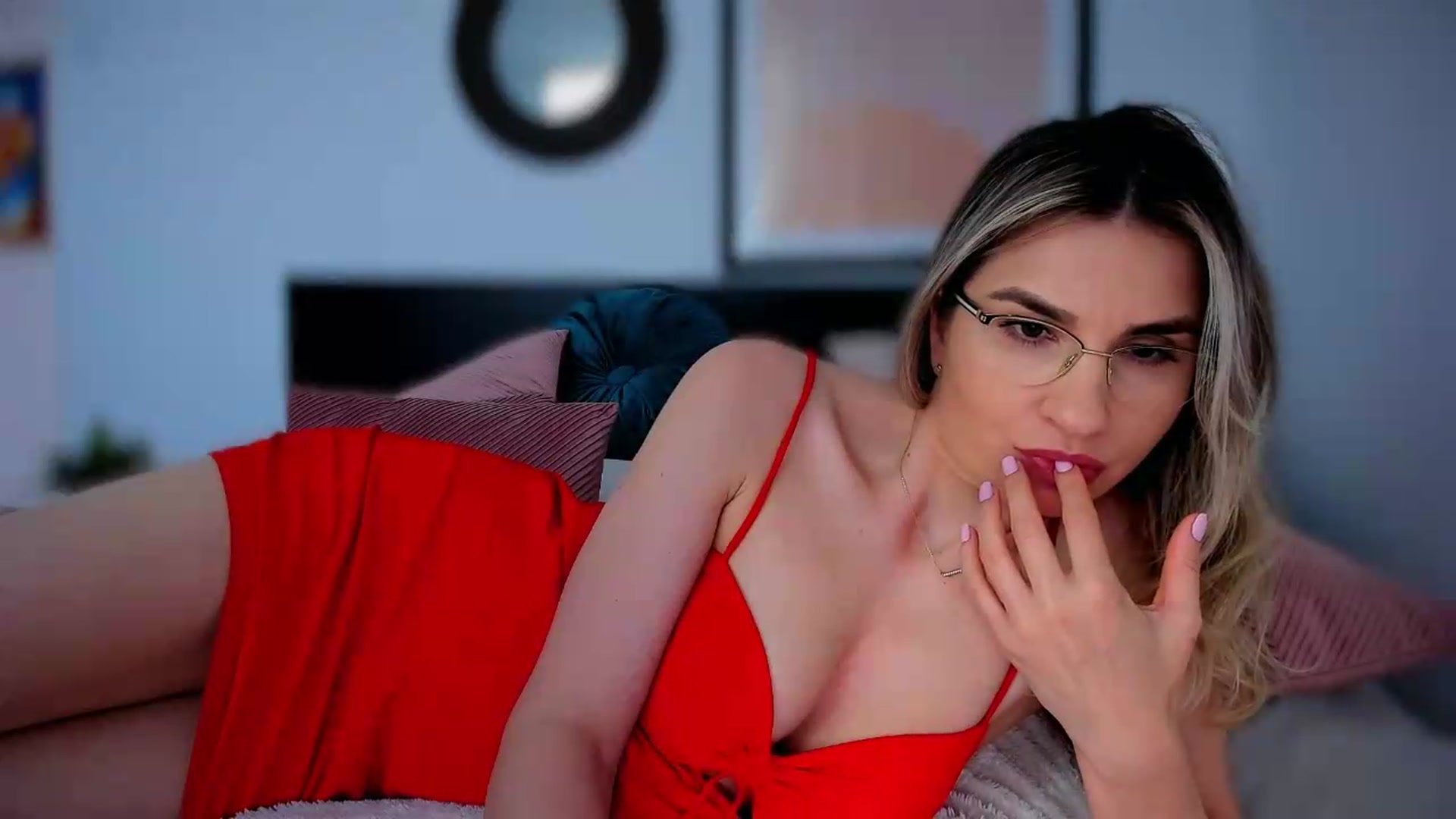Gallery image thumbnail from AlyMiss's myfreecams stream on, 05/26/2026, 13:23 image 2 of 20