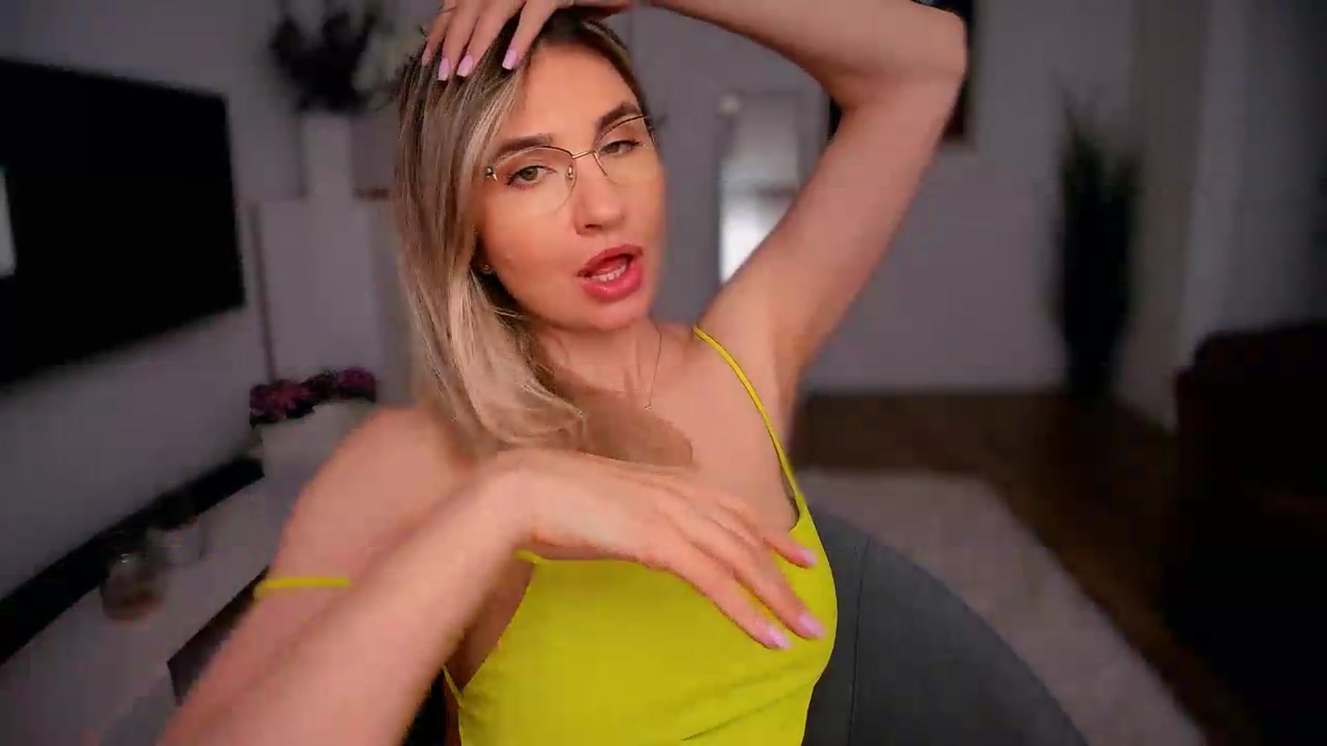 Gallery image thumbnail from AlyMiss's myfreecams stream on, 05/29/2026, 14:22 image 18 of 20