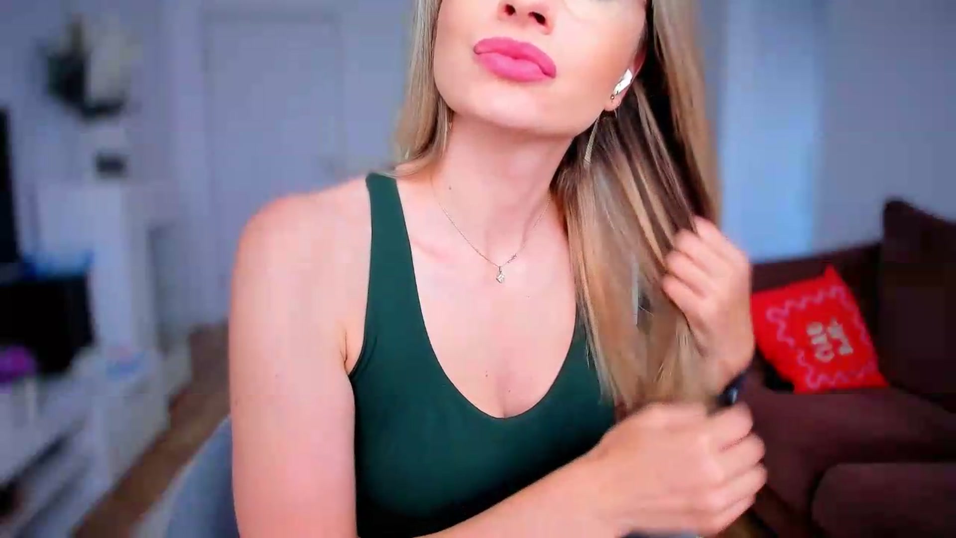 Gallery image thumbnail from AlyMiss's myfreecams stream on, 07/30/2026, 11:07 image 2 of 20