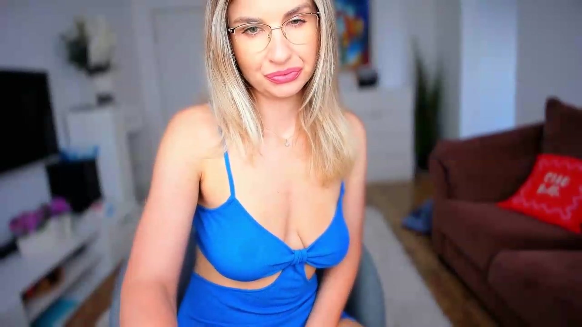 Gallery image thumbnail from AlyMiss's myfreecams stream on, 07/31/2026, 11:55 image 8 of 20