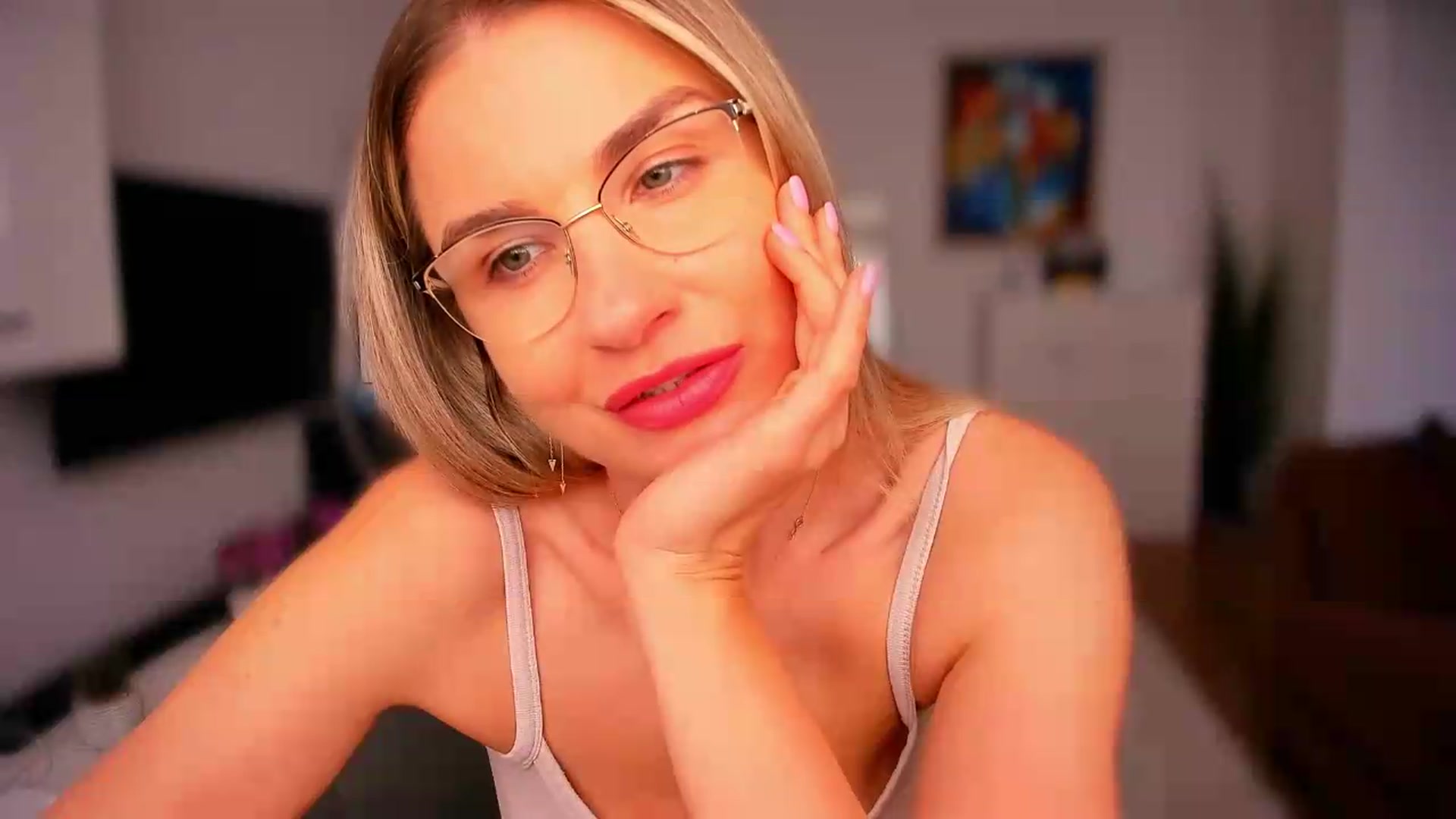 Gallery image thumbnail from AlyMiss's myfreecams stream on, 08/07/2026, 14:21 image 6 of 20