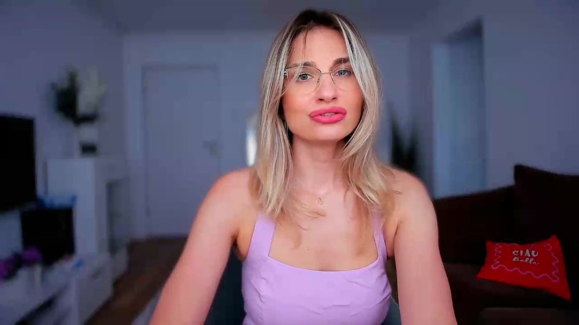 Gallery image thumbnail from AlyMiss's myfreecams stream on, 08/11/2026, 11:05 image 17 of 20