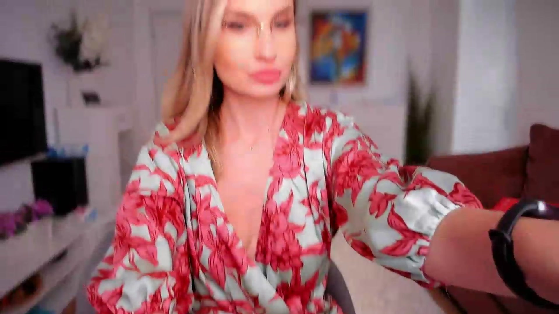 Gallery image thumbnail from AlyMiss's myfreecams stream on, 08/20/2026, 14:06 image 2 of 20