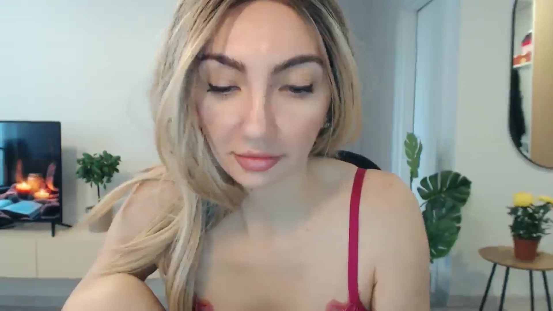Gallery image thumbnail from AlyVee's myfreecams stream on, 09/27/2025, 13:03 image 14 of 20
