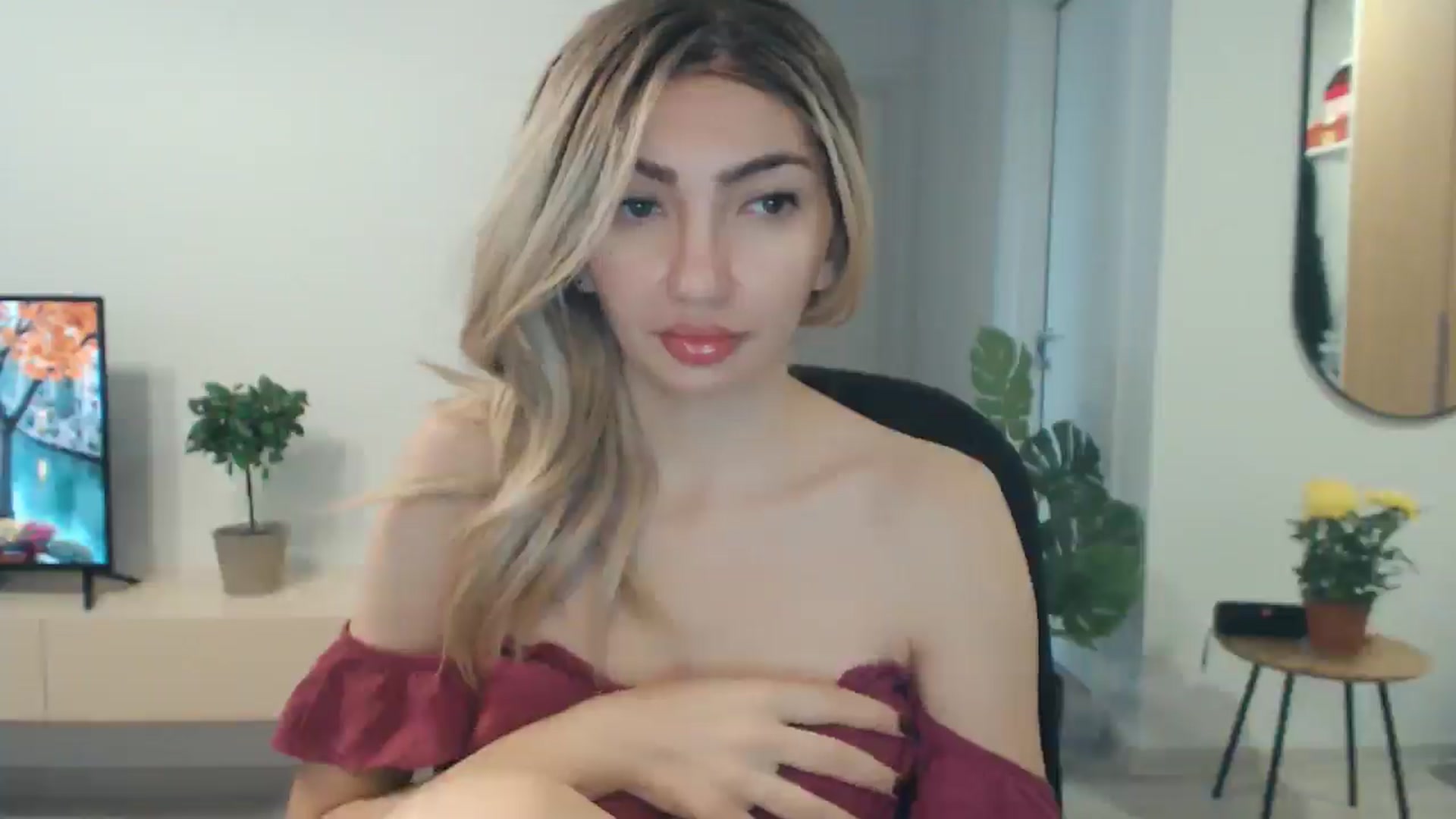 Gallery image thumbnail from AlyVee's myfreecams stream on, 09/29/2025, 11:40 image 10 of 20