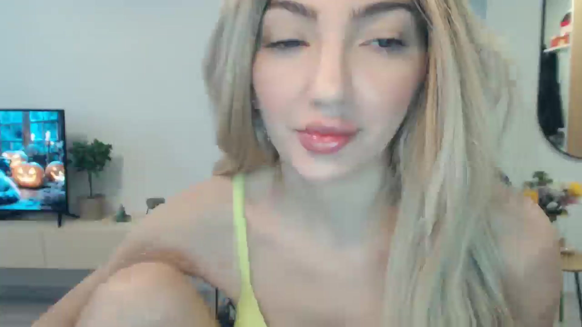 Gallery image thumbnail from AlyVee's myfreecams stream on, 10/30/2025, 11:25 image 4 of 20