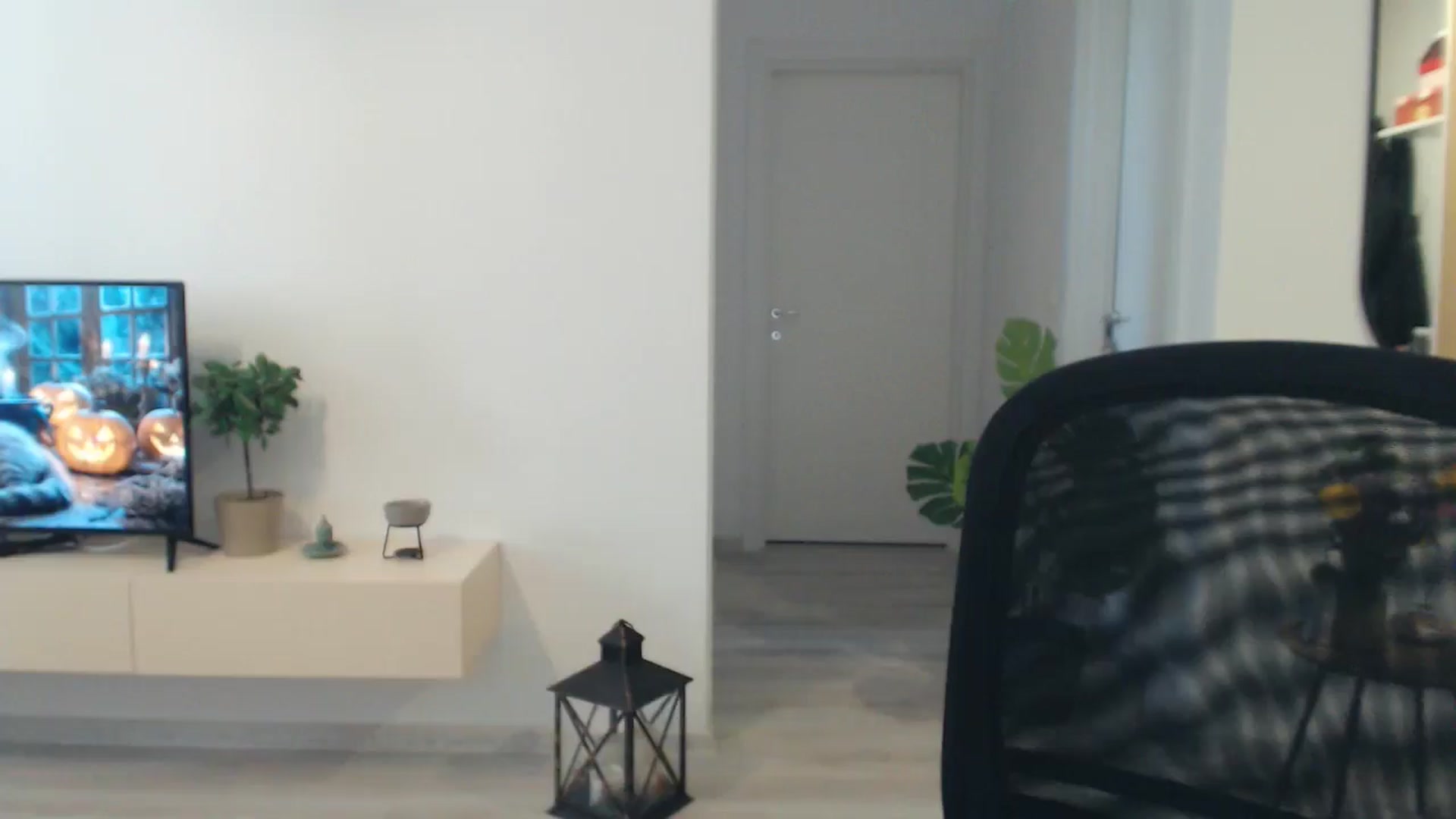 Gallery image thumbnail from AlyVee's myfreecams stream on, 10/30/2025, 11:25 image 20 of 20