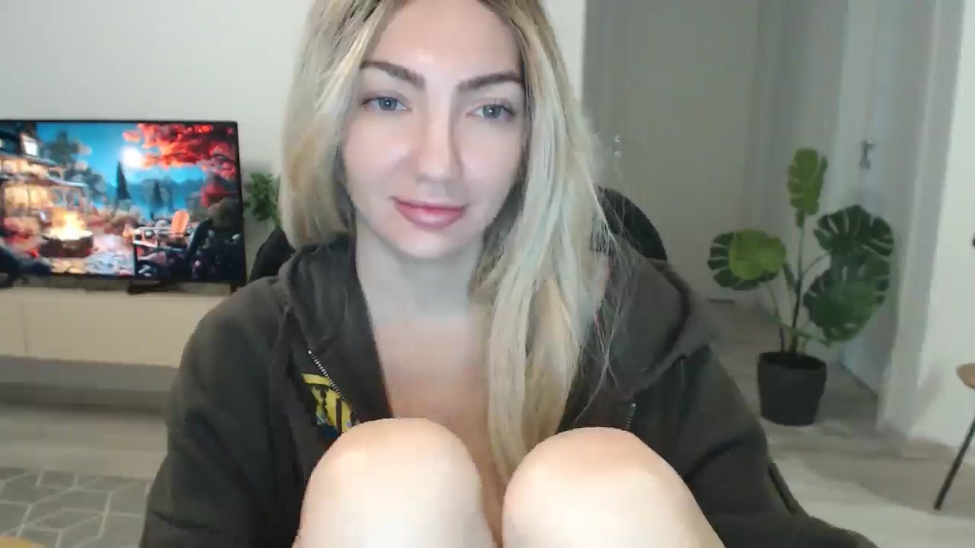 Gallery image thumbnail from AlyVee's myfreecams stream on, 11/16/2025, 14:18 image 15 of 20