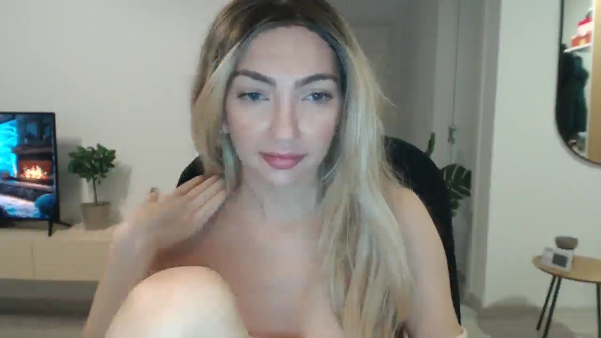 Gallery image thumbnail from AlyVee's myfreecams stream on, 11/30/2025, 13:43 image 14 of 20