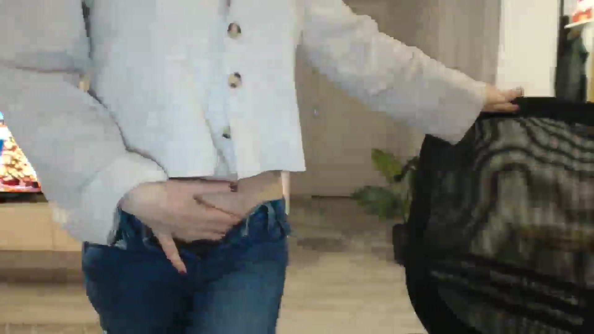 Gallery image thumbnail from AlyVee's myfreecams stream on, 12/07/2025, 15:08 image 14 of 20