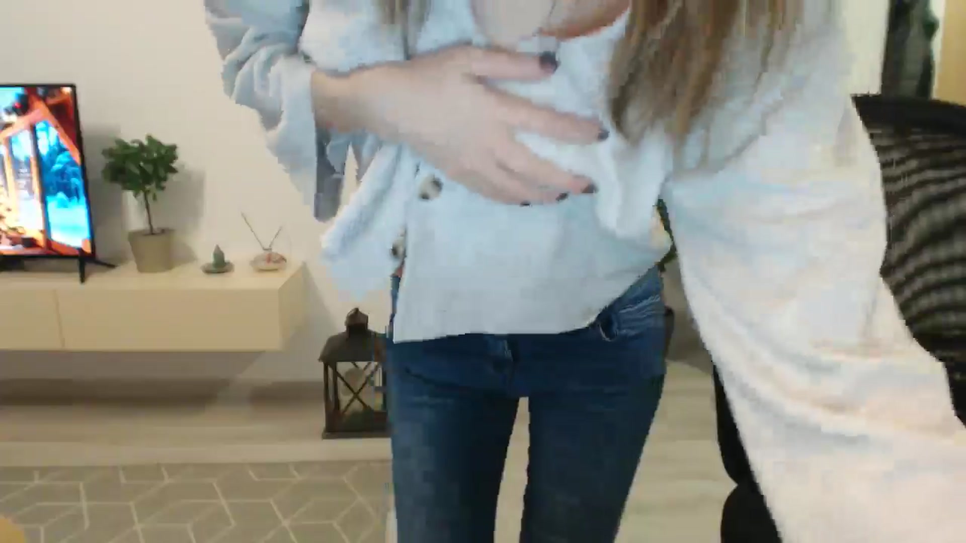 Gallery image thumbnail from AlyVee's myfreecams stream on, 12/07/2025, 15:08 image 5 of 20