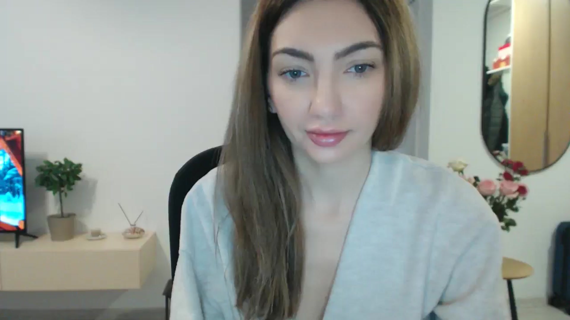 Gallery image thumbnail from AlyVee's myfreecams stream on, 12/09/2025, 11:10 image 13 of 20