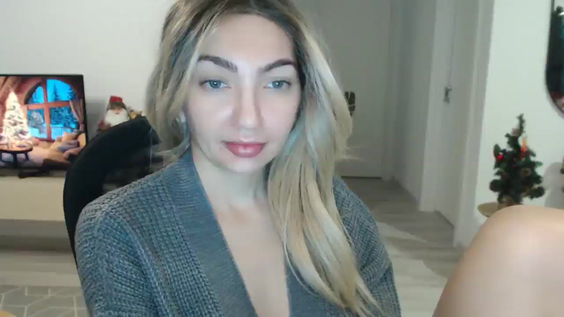 Gallery image thumbnail from AlyVee's myfreecams stream on, 12/23/2025, 14:01 image 20 of 20