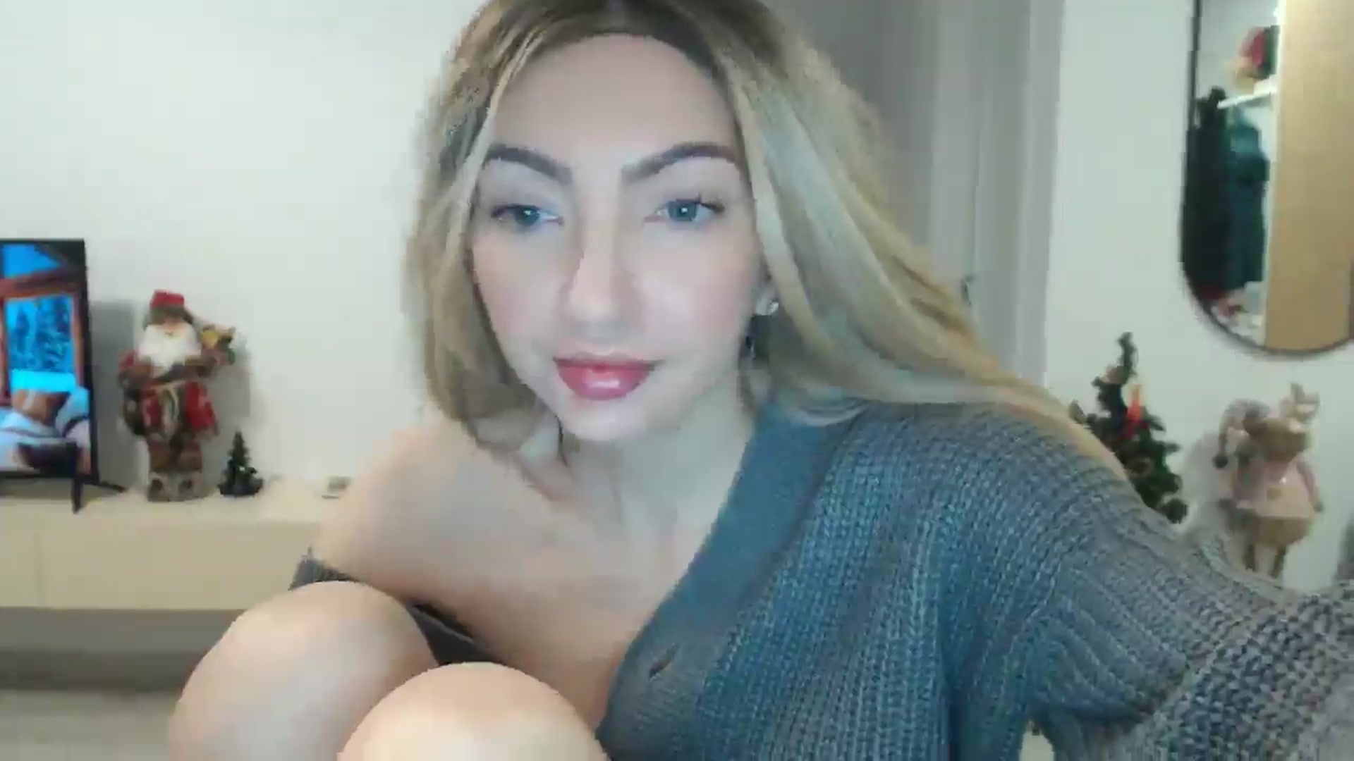 Gallery image thumbnail from AlyVee's myfreecams stream on, 12/24/2025, 10:07 image 19 of 20
