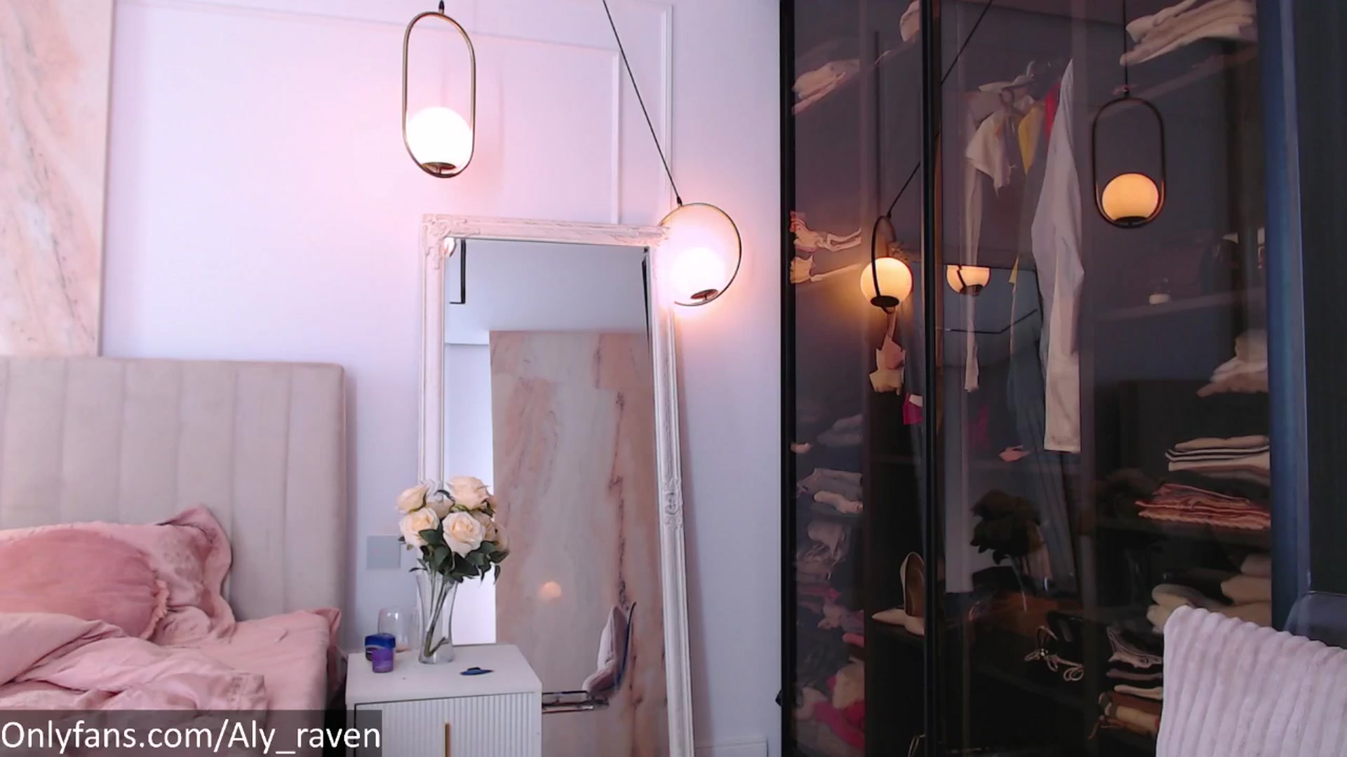 Gallery image thumbnail from Aly_Ravennx's myfreecams stream on, 11/20/2025, 10:26 image 13 of 20