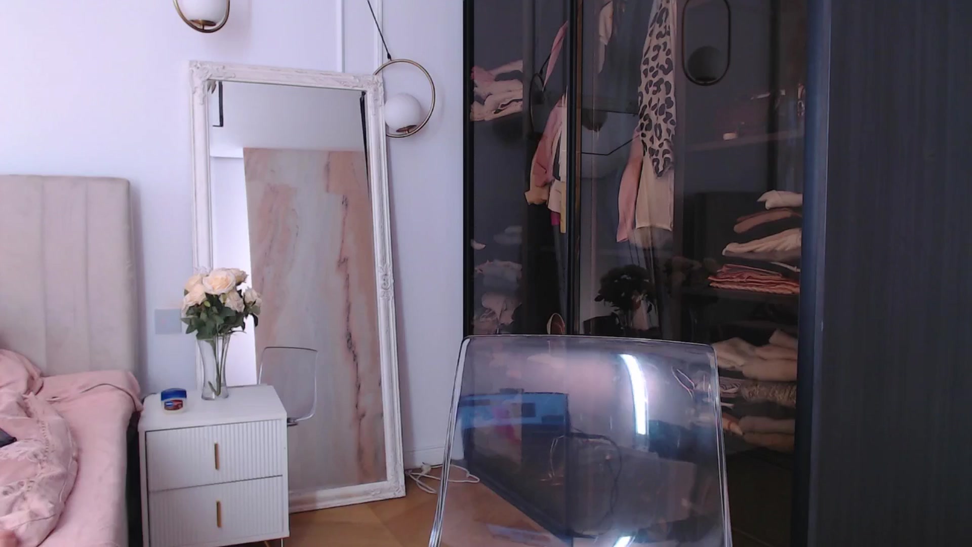 Gallery image thumbnail from Aly_Ravennx's myfreecams stream on, 12/04/2025, 12:15 image 20 of 20
