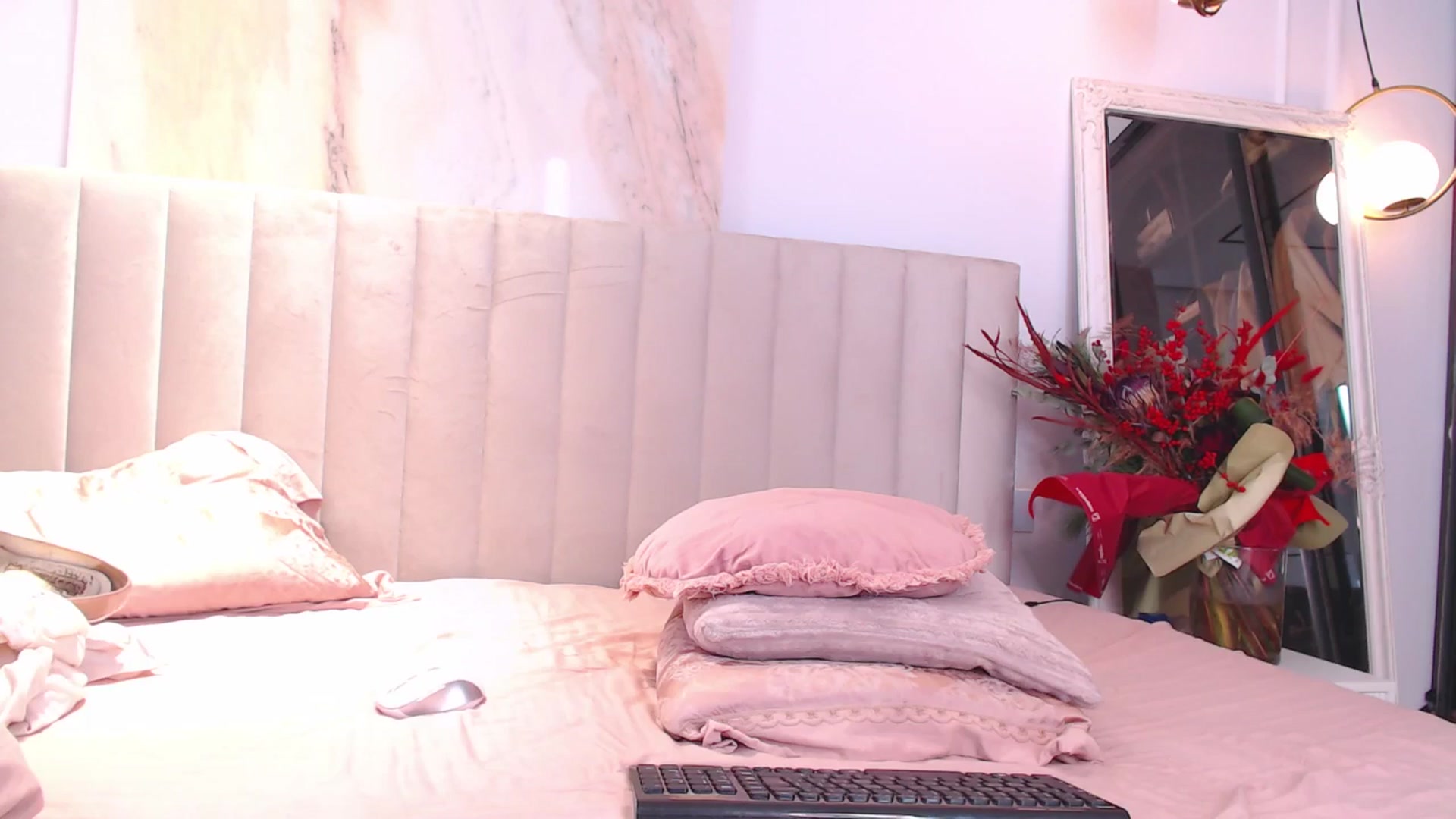 Gallery image thumbnail from Aly_Ravennx's myfreecams stream on, 12/17/2025, 12:54 image 8 of 20