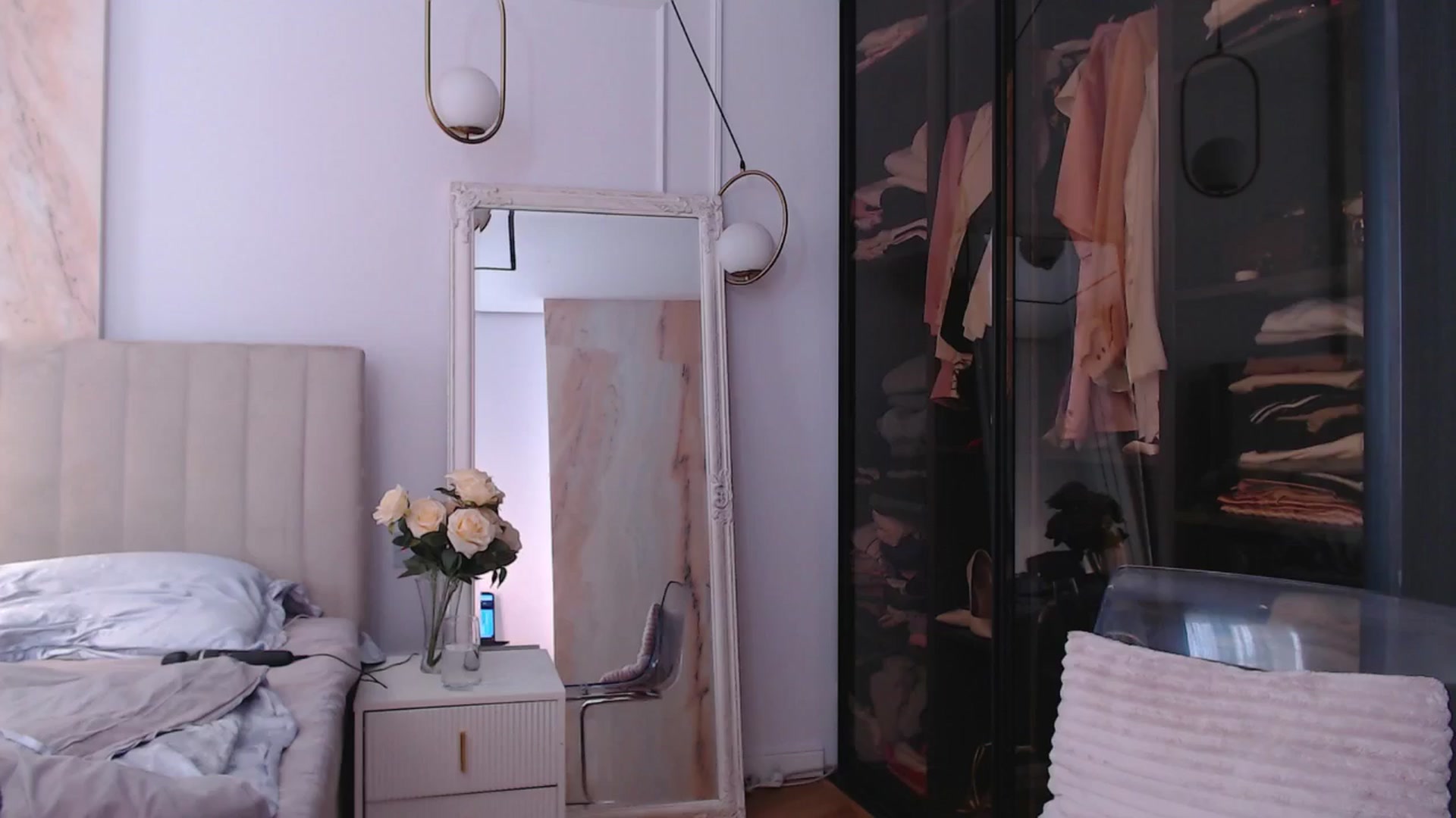 Gallery image thumbnail from Aly_Ravennx's myfreecams stream on, 01/12/2026, 11:21 image 17 of 20