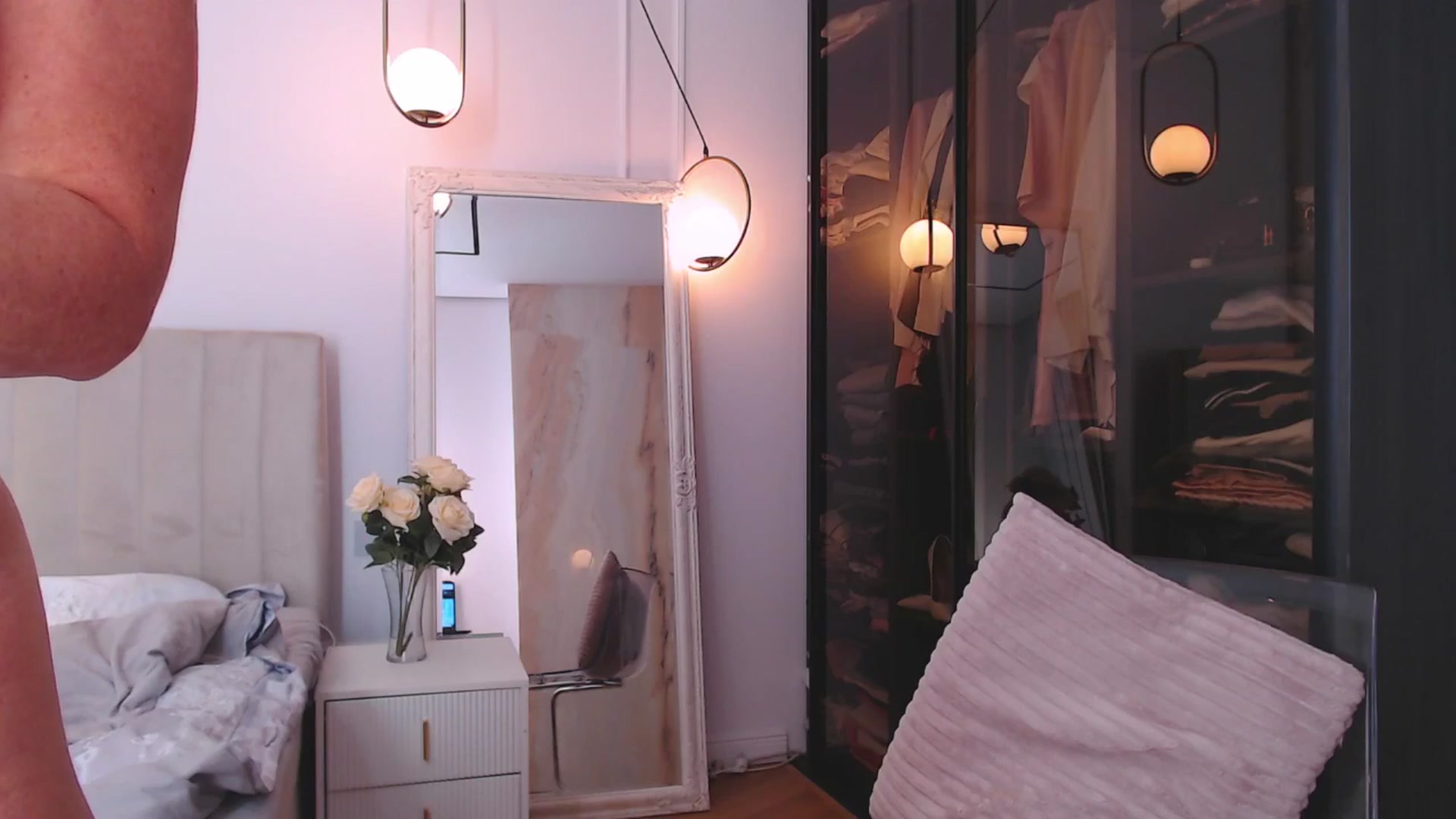 Gallery image thumbnail from Aly_Ravennx's myfreecams stream on, 01/15/2026, 13:01 image 15 of 20