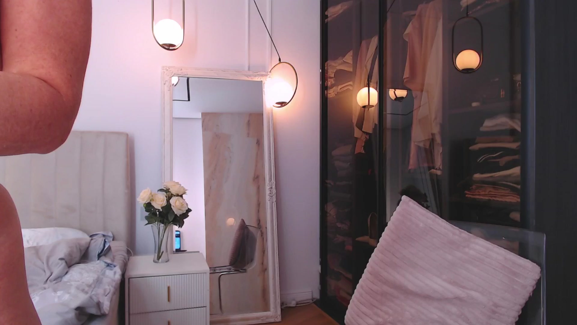 Gallery image thumbnail from Aly_Ravennx's myfreecams stream on, 01/15/2026, 13:01 image 16 of 20