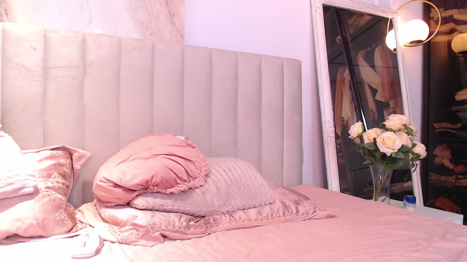 Gallery image thumbnail from Aly_Ravennx's myfreecams stream on, 02/03/2026, 12:56 image 8 of 20