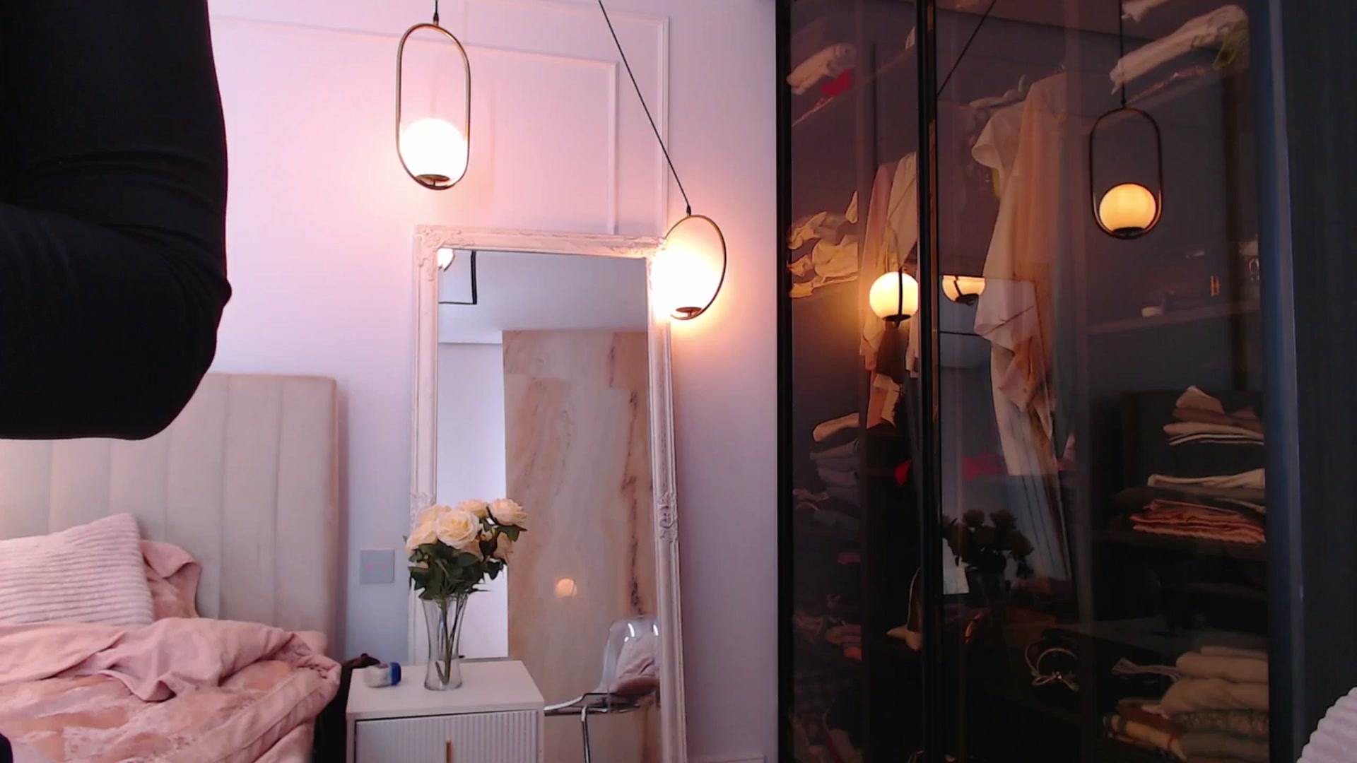 Gallery image thumbnail from Aly_Ravennx's myfreecams stream on, 02/08/2026, 12:29 image 2 of 20