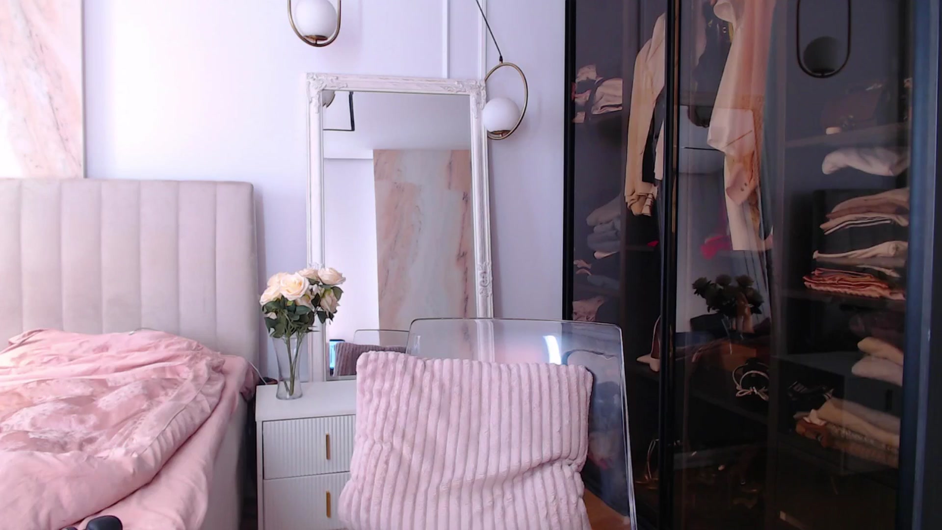 Gallery image thumbnail from Aly_Ravennx's myfreecams stream on, 02/22/2026, 12:49 image 6 of 20