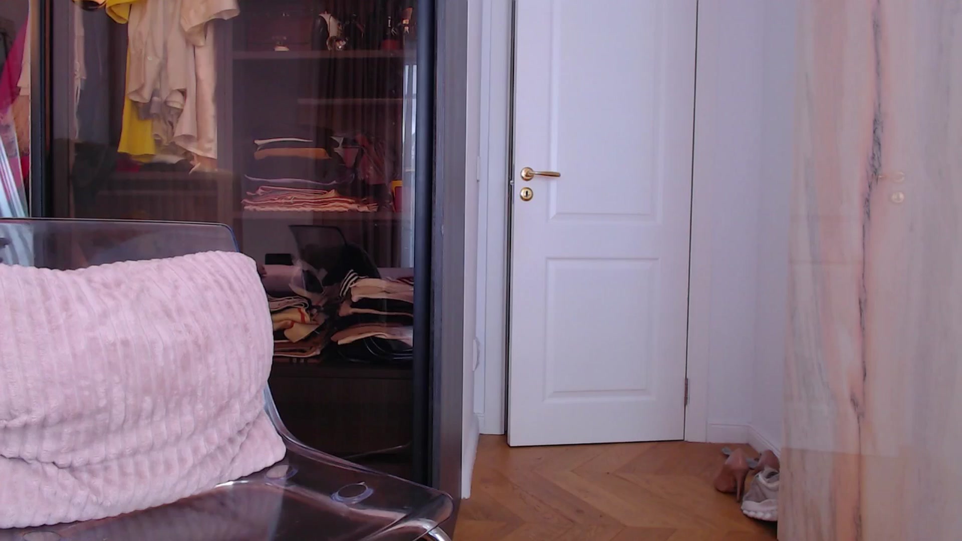 Gallery image thumbnail from Aly_Ravennx's myfreecams stream on, 03/28/2026, 11:37 image 2 of 20