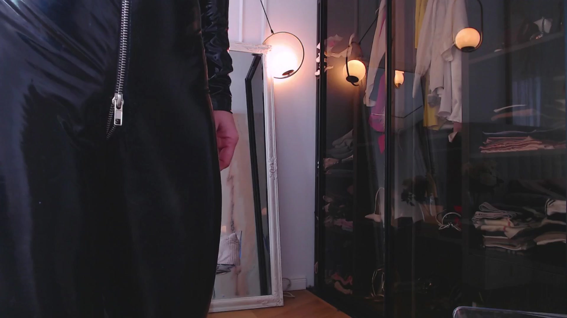 Gallery image thumbnail from Aly_Ravennx's myfreecams stream on, 04/06/2026, 10:28 image 3 of 20