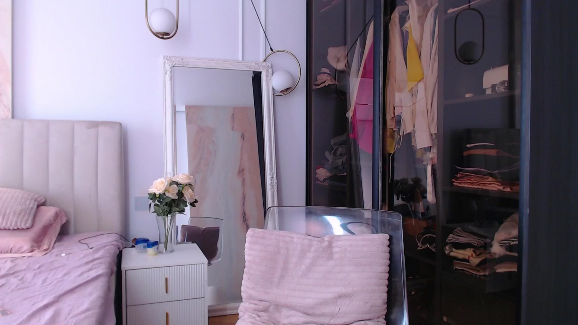 Gallery image thumbnail from Aly_Ravennx's myfreecams stream on, 04/20/2026, 08:51 image 4 of 20