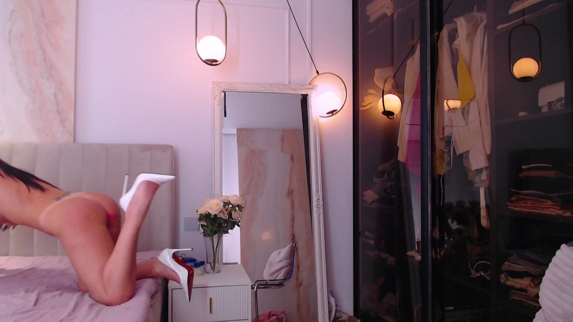 Gallery image thumbnail from Aly_Ravennx's myfreecams stream on, 04/21/2026, 11:08 image 5 of 20