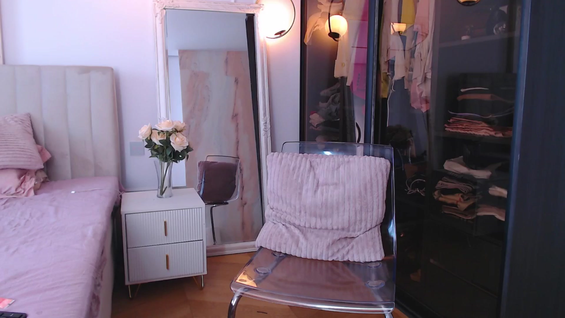 Gallery image thumbnail from Aly_Ravennx's myfreecams stream on, 04/27/2026, 13:21 image 4 of 20