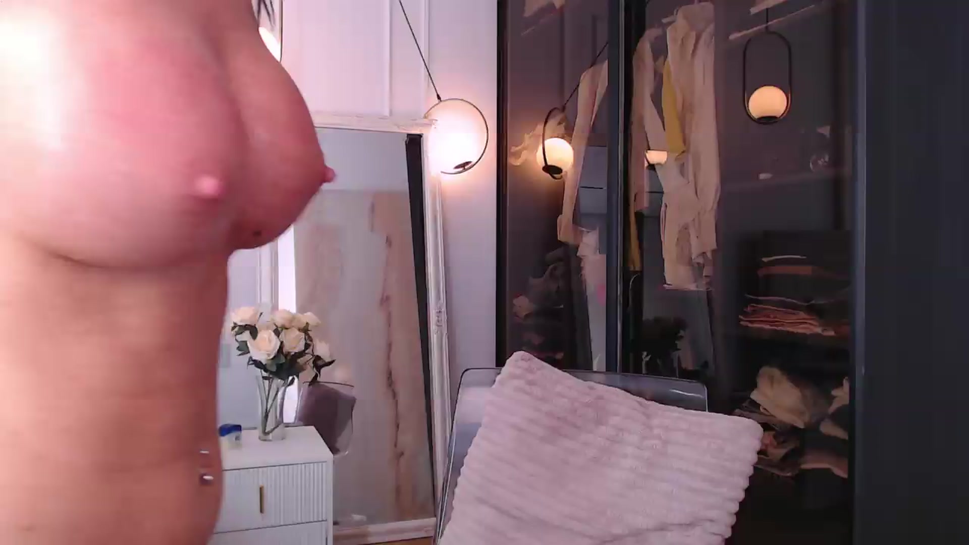 Gallery image thumbnail from Aly_Ravennx's myfreecams stream on, 05/13/2026, 12:55 image 14 of 20