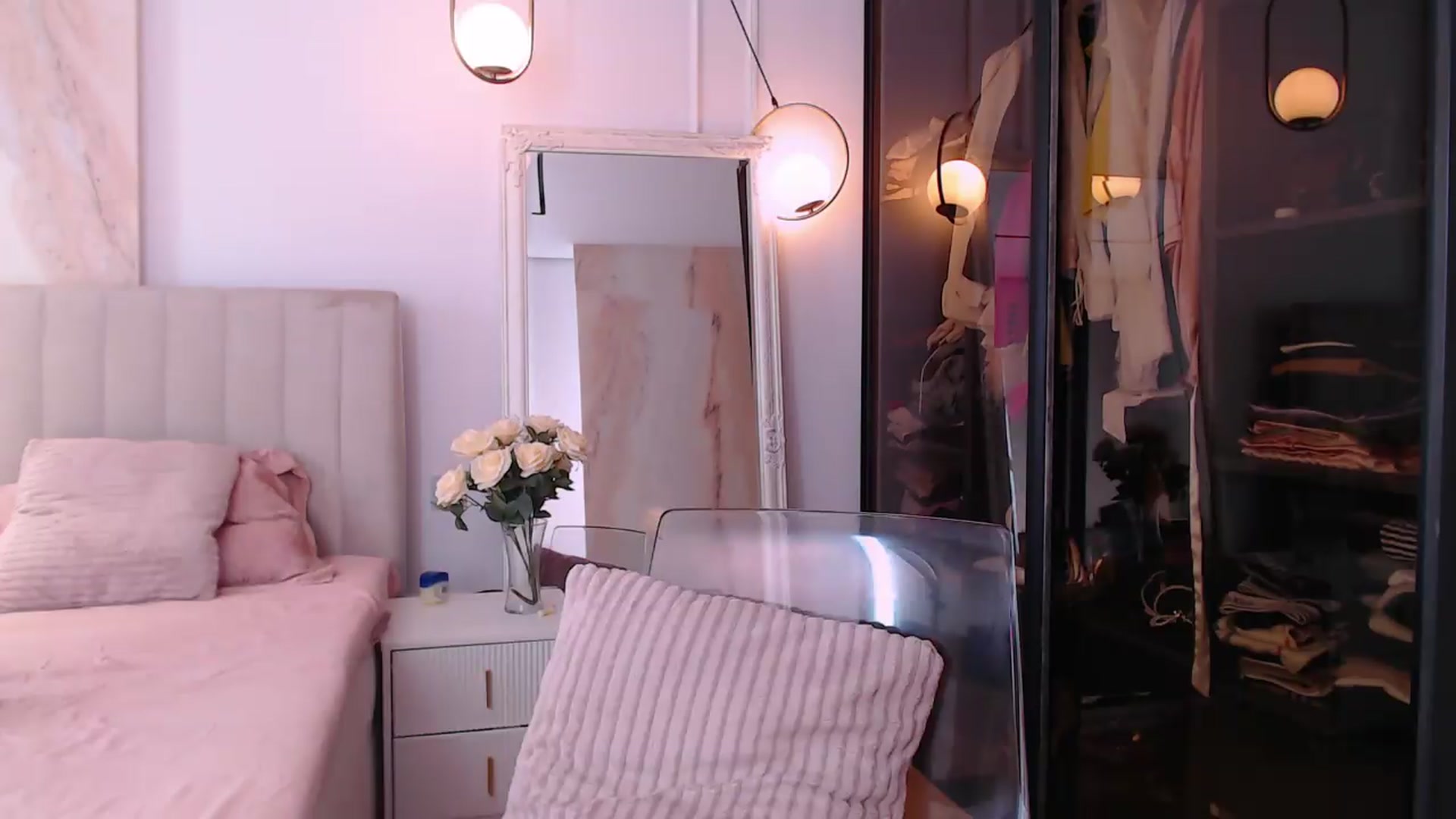Gallery image thumbnail from Aly_Ravennx's myfreecams stream on, 06/01/2026, 08:47 image 10 of 20