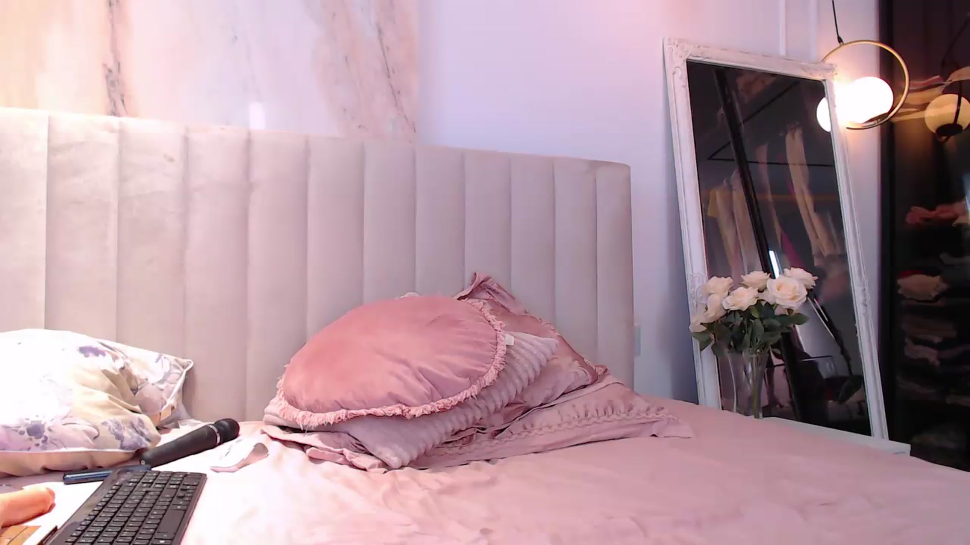 Gallery image thumbnail from Aly_Ravennx's myfreecams stream on, 06/13/2026, 12:01 image 6 of 20