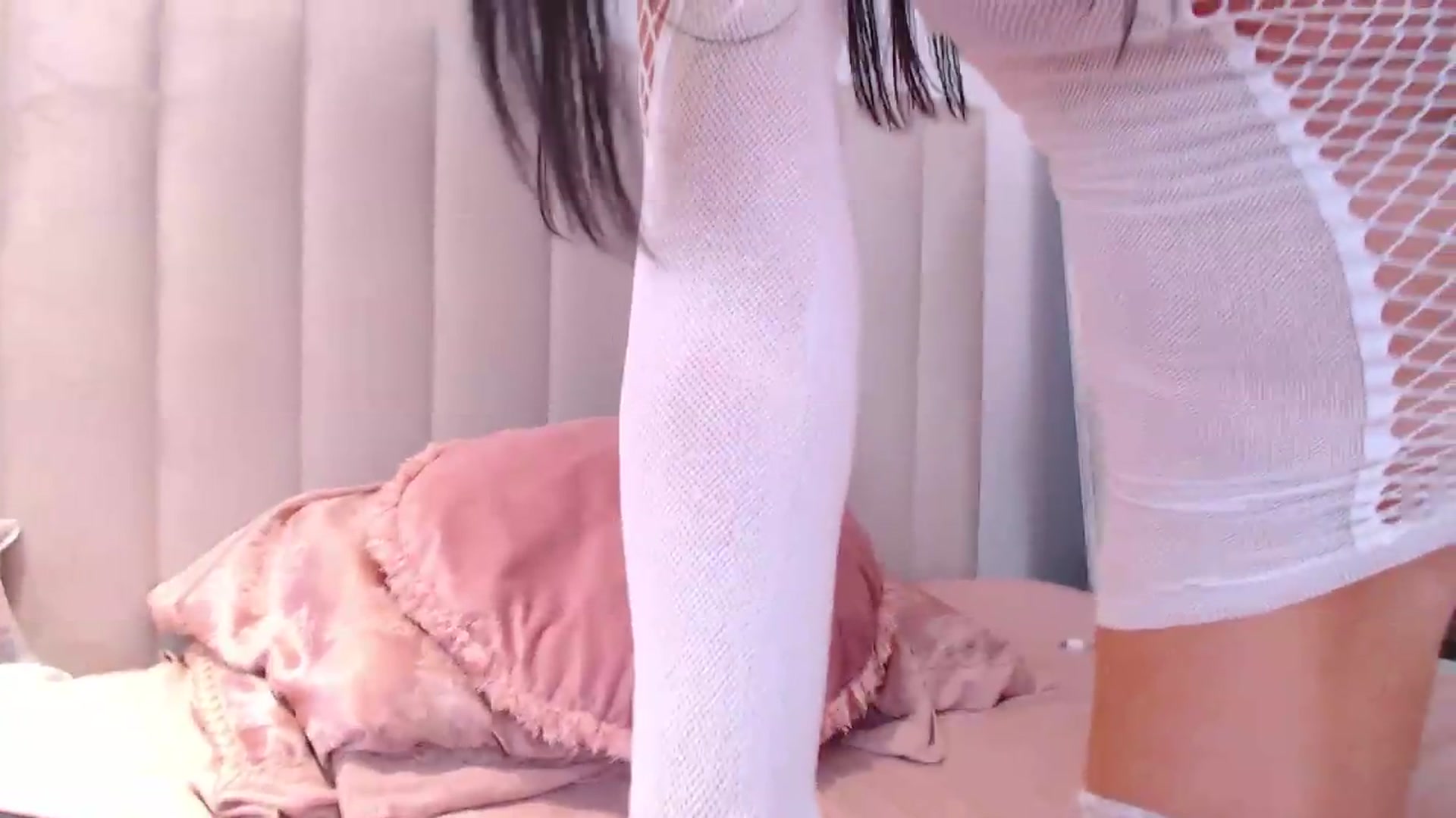 Gallery image thumbnail from Aly_Ravennx's myfreecams stream on, 06/15/2026, 11:03 image 15 of 20