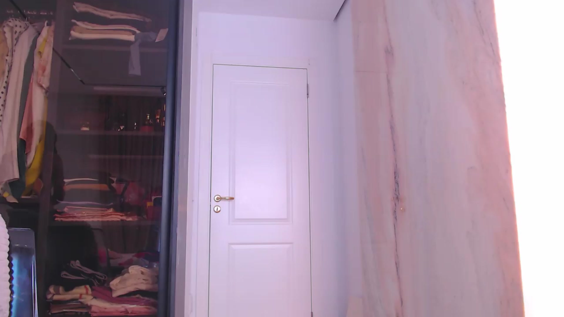 Gallery image thumbnail from Aly_Ravennx's myfreecams stream on, 06/19/2026, 09:56 image 10 of 20