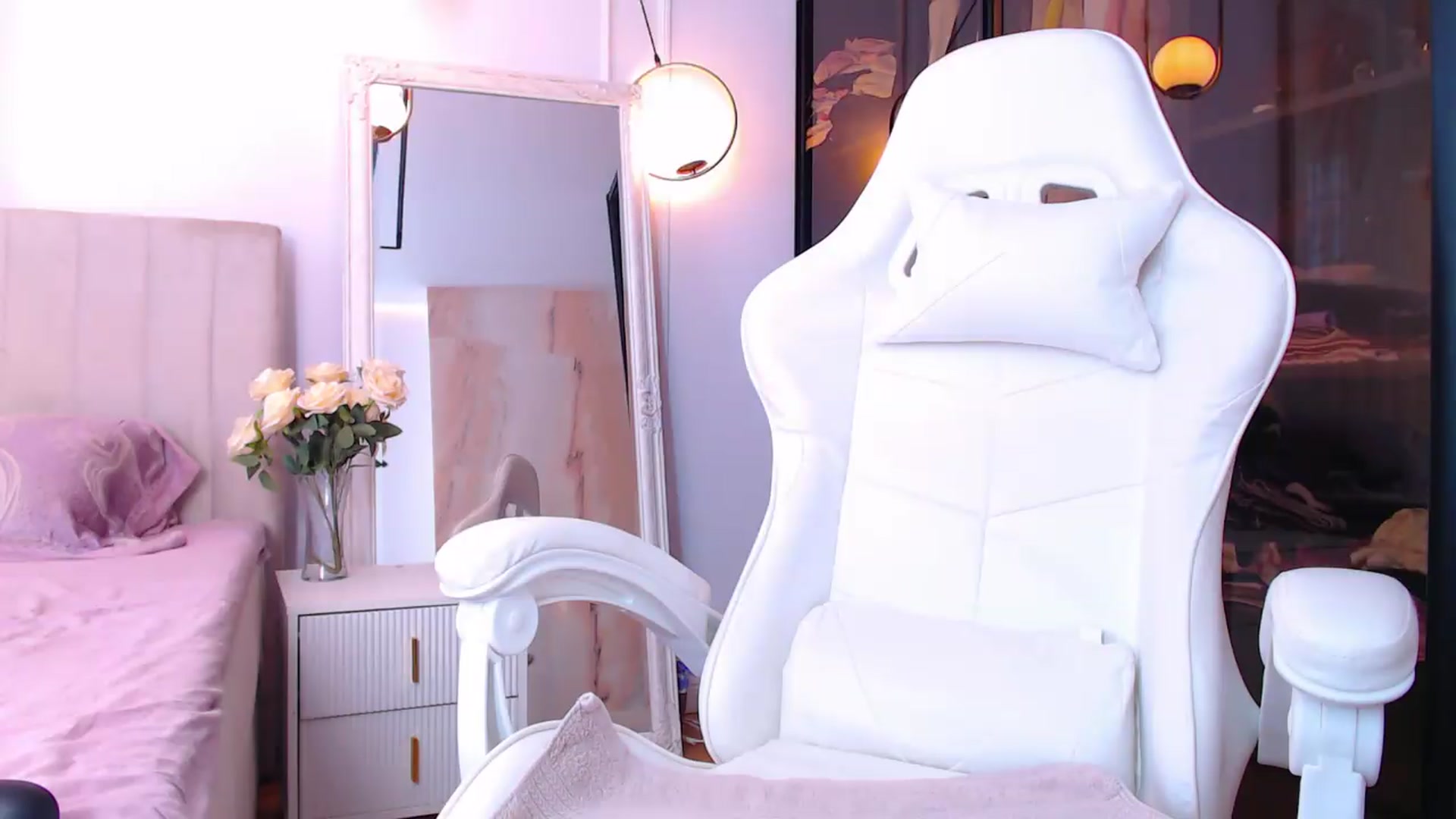 Gallery image thumbnail from Aly_Ravennx's myfreecams stream on, 08/20/2026, 12:06 image 4 of 20