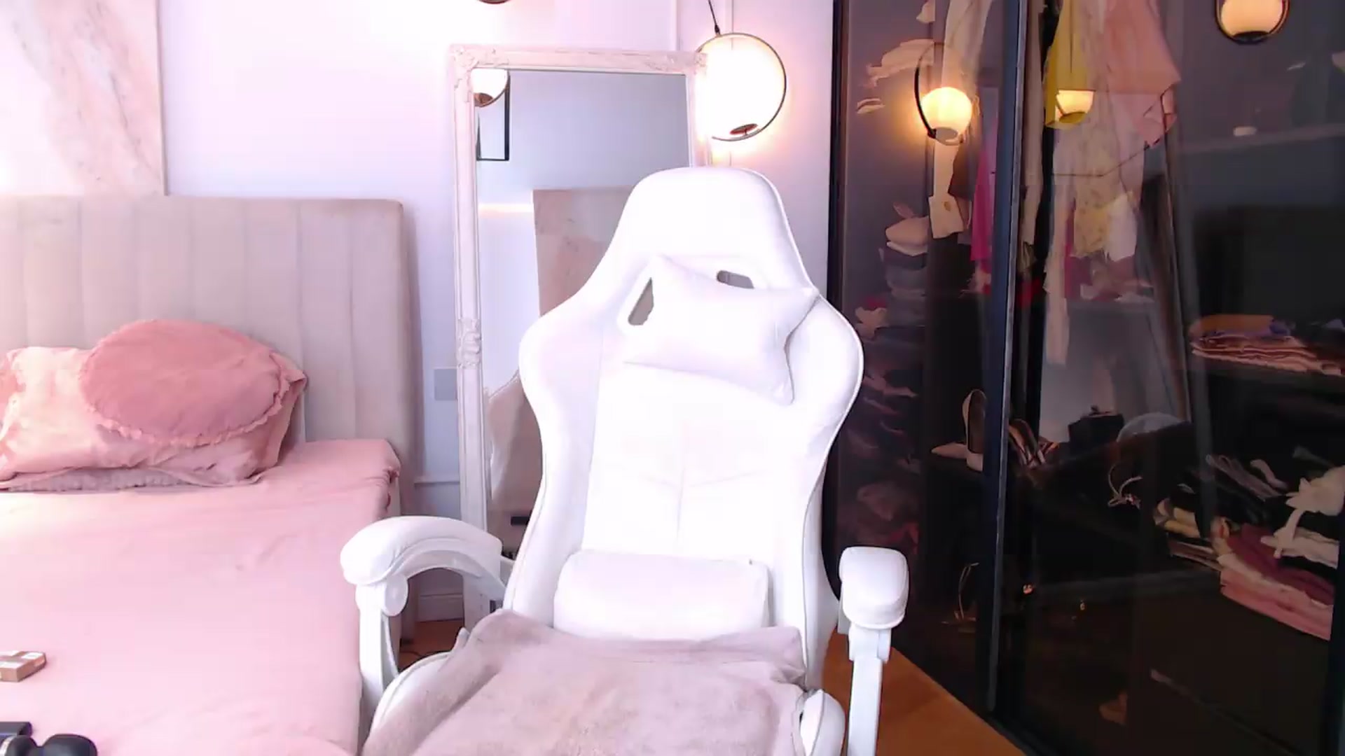 Gallery image thumbnail from Aly_Ravennx's myfreecams stream on, 09/03/2026, 11:34 image 10 of 20