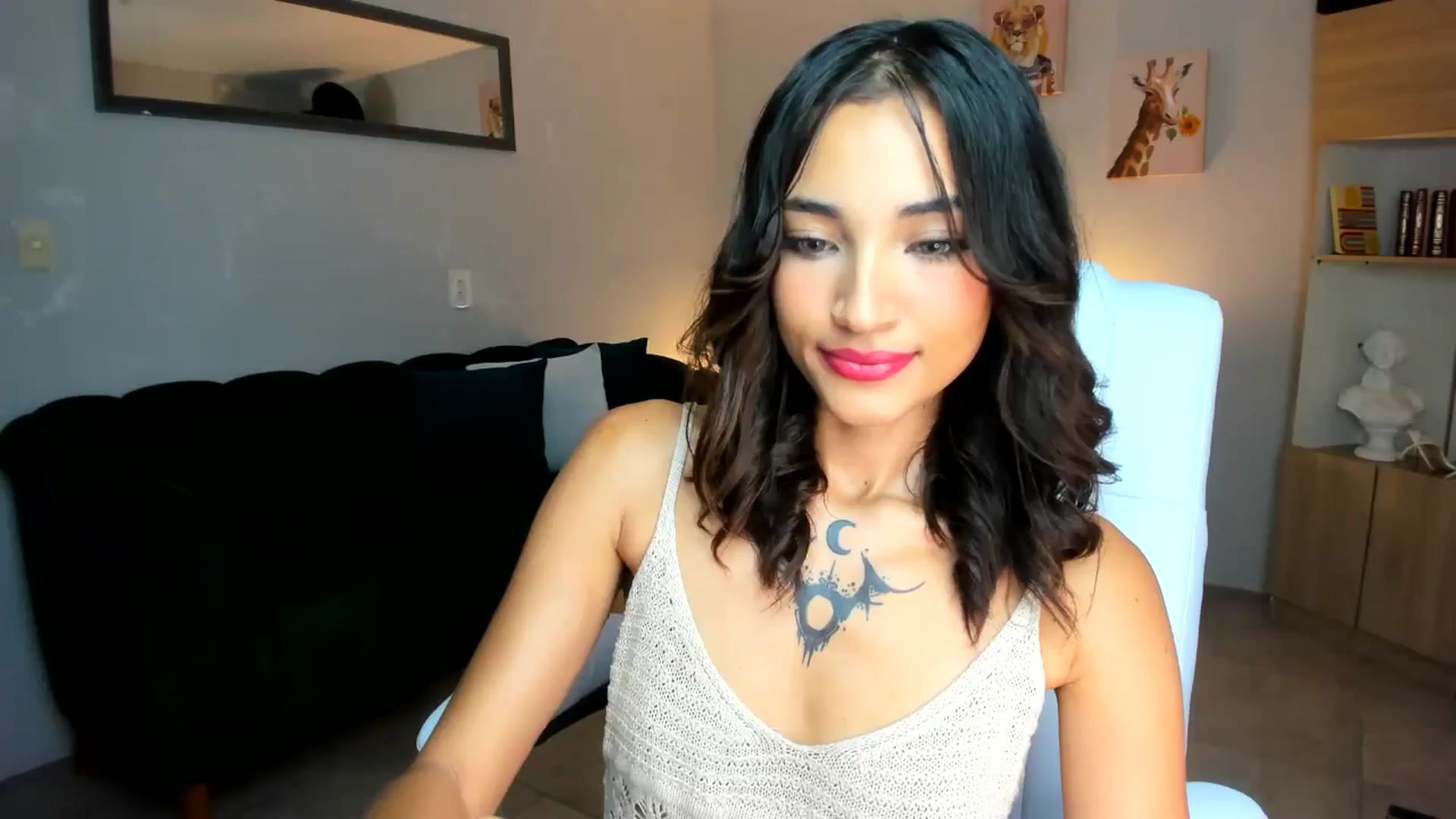 Gallery image thumbnail from Alyhfv's myfreecams stream on, 07/16/2025, 17:36 image 19 of 20
